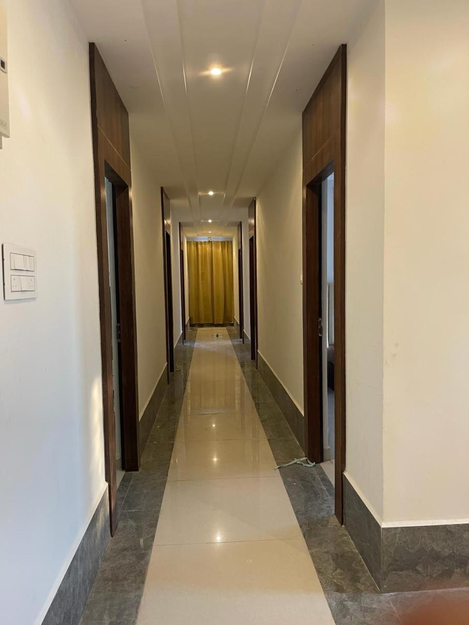 Snr Venus Hotels Tirupati Exterior foto